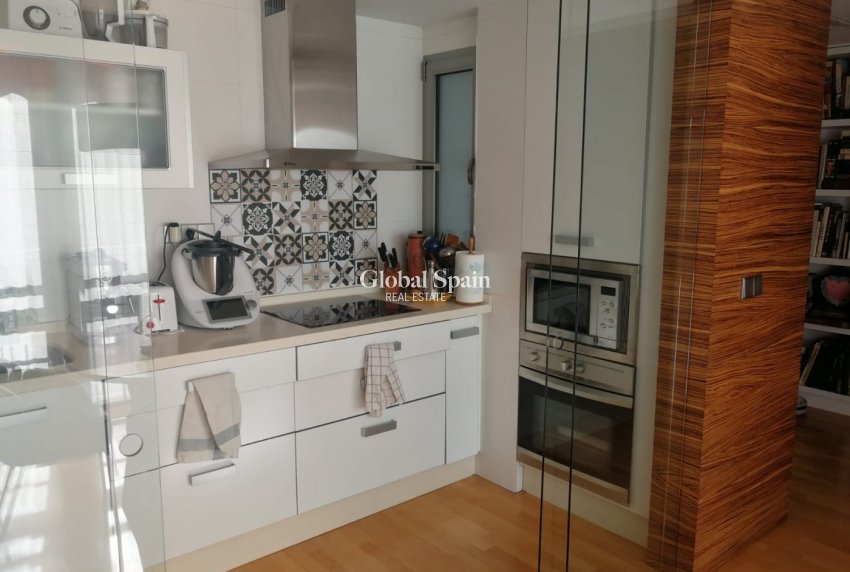 Wederverkoop - APPARTEMENT -
MURCIA