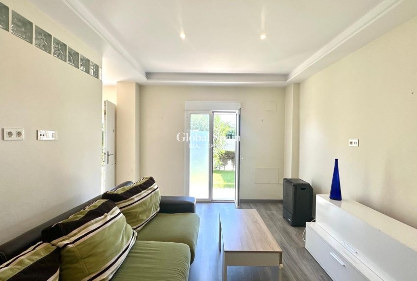 Wederverkoop - APPARTEMENT -
ORIHUELA COSTA - Altos de campoamor