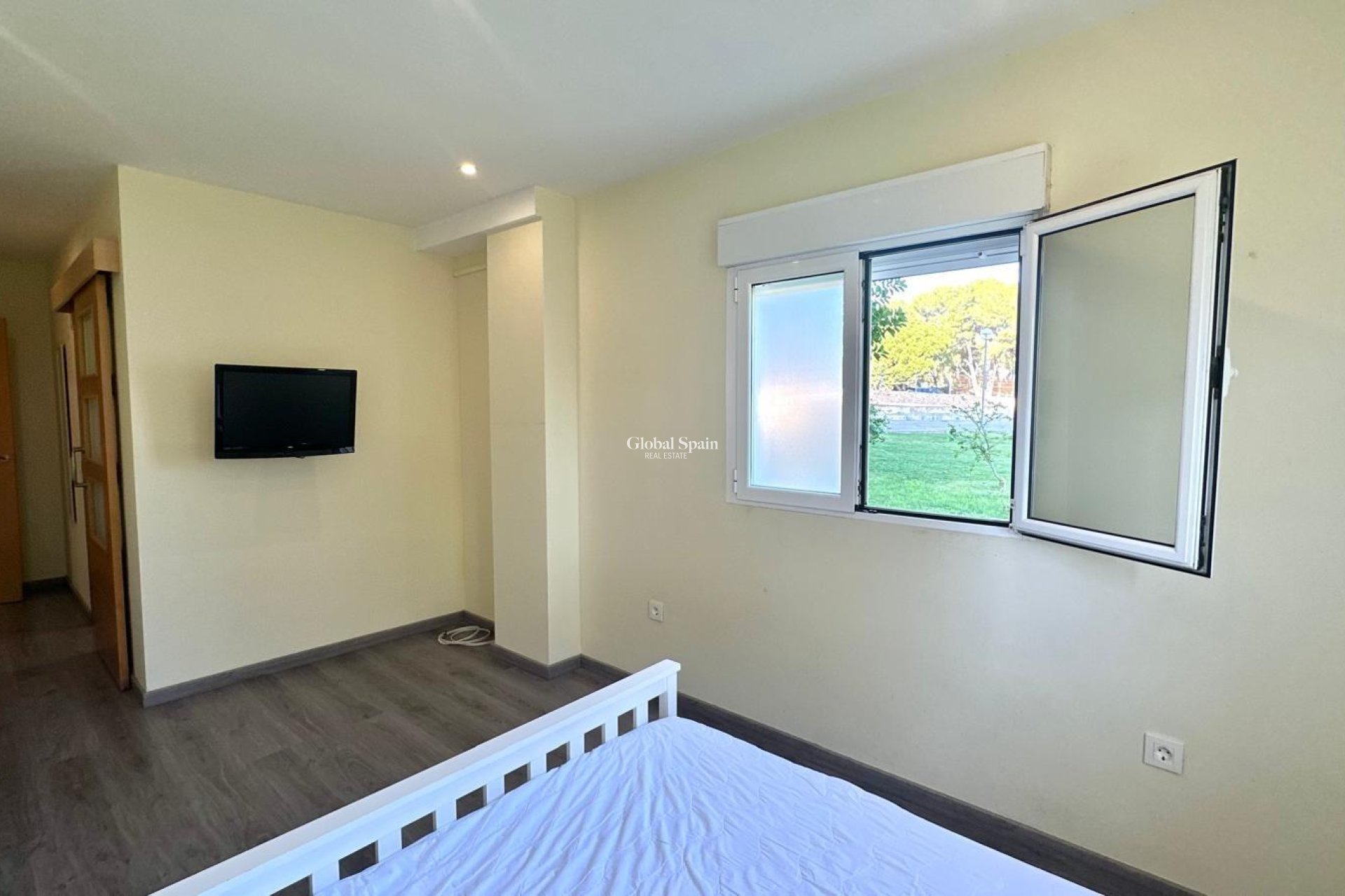 Wederverkoop - APPARTEMENT -
ORIHUELA COSTA - Altos de campoamor