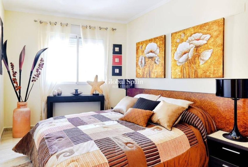 Wederverkoop - APPARTEMENT -
ORIHUELA COSTA - Altos de campoamor