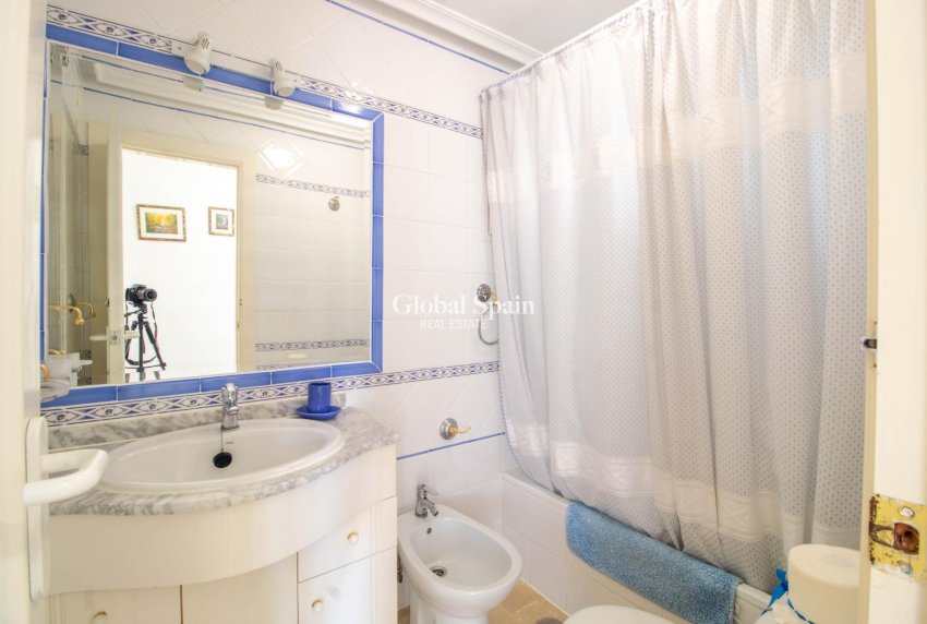 Wederverkoop - APPARTEMENT -
ORIHUELA COSTA - Altos de Campoamor