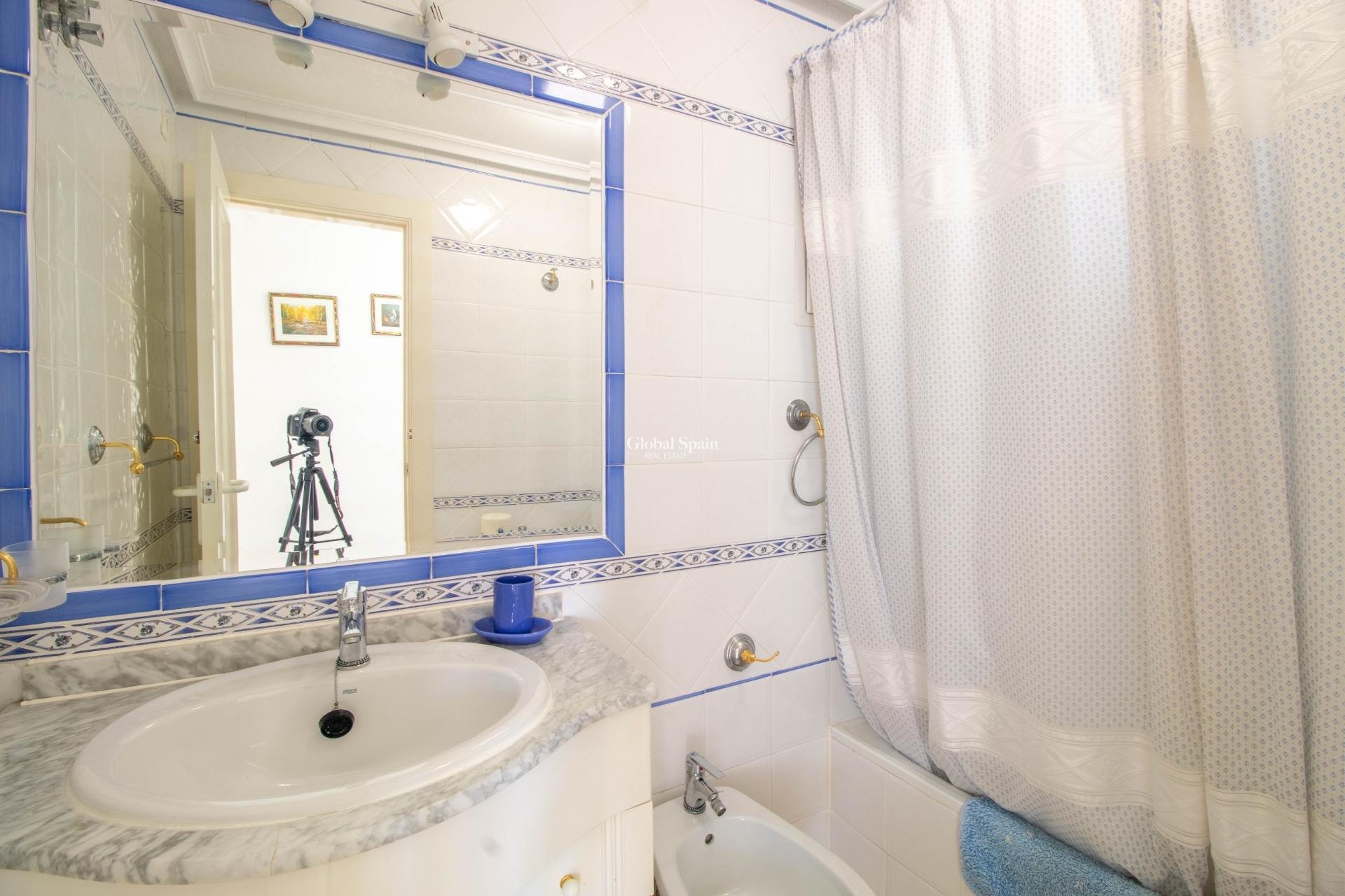 Wederverkoop - APPARTEMENT -
ORIHUELA COSTA - Altos de Campoamor