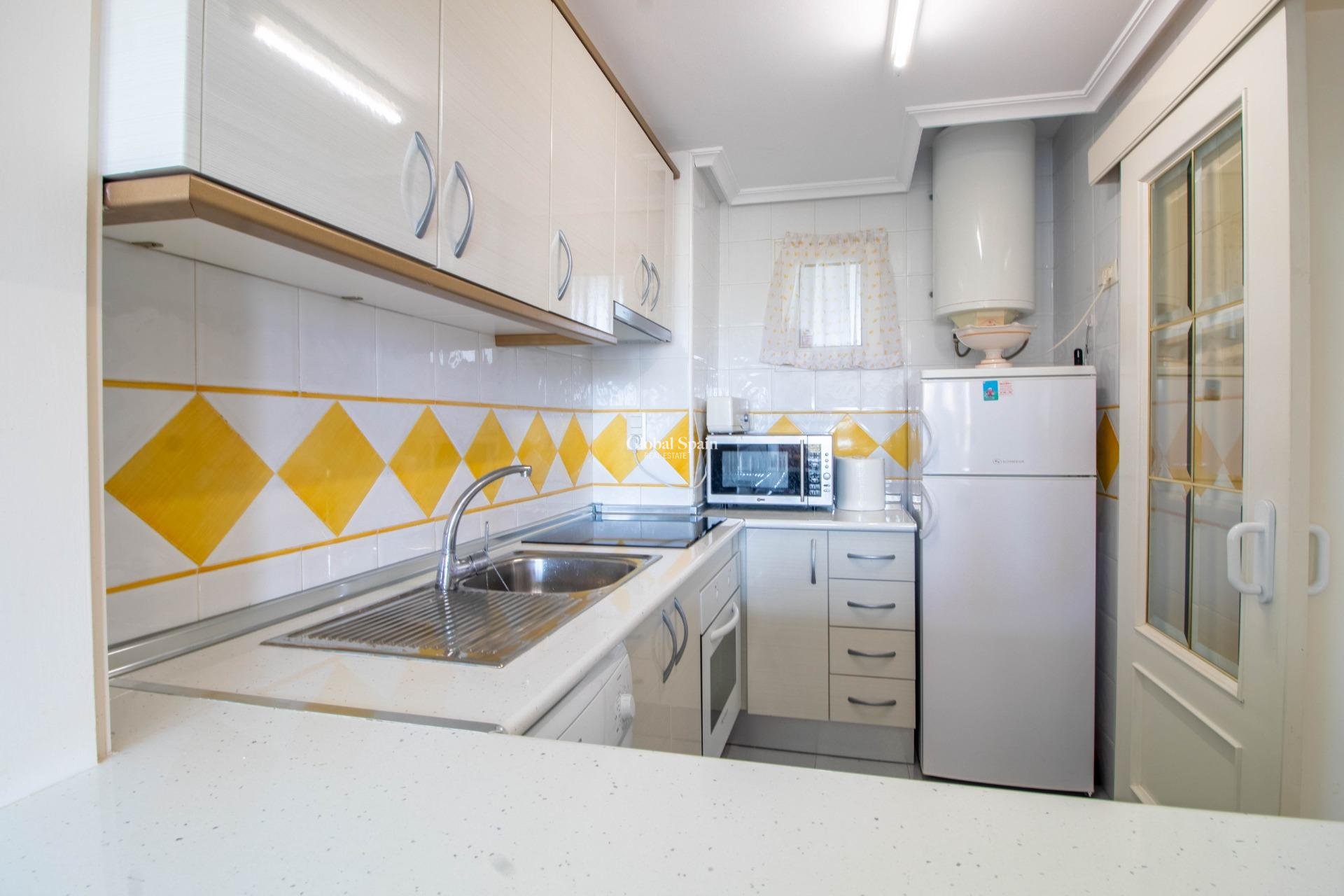 Wederverkoop - APPARTEMENT -
ORIHUELA COSTA - Altos de Campoamor
