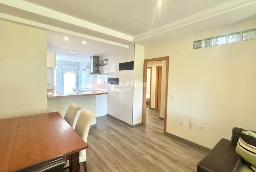Wederverkoop - APPARTEMENT -
ORIHUELA COSTA - Altos de campoamor