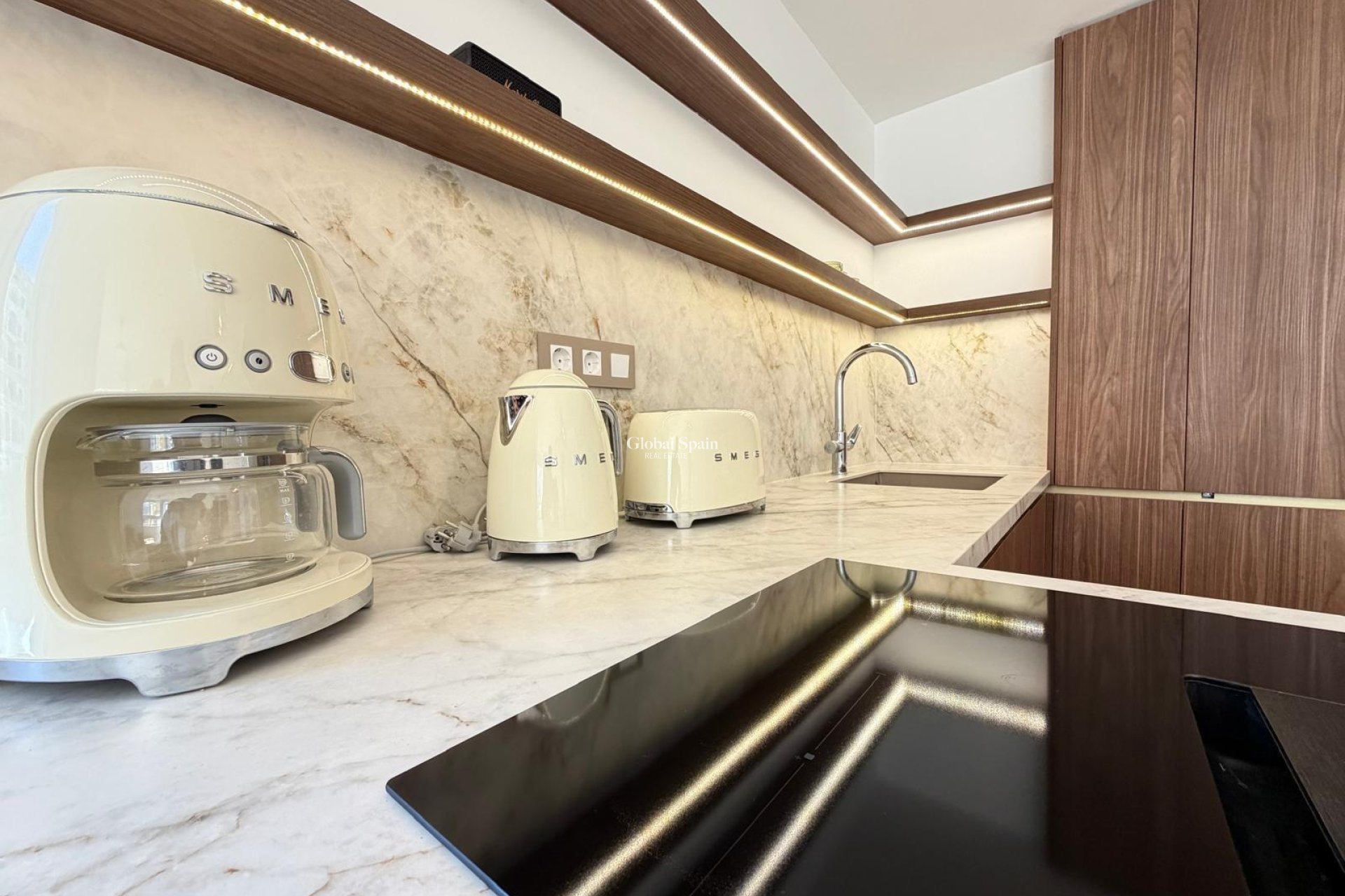 Wederverkoop - APPARTEMENT -
ORIHUELA COSTA - Altos de campoamor