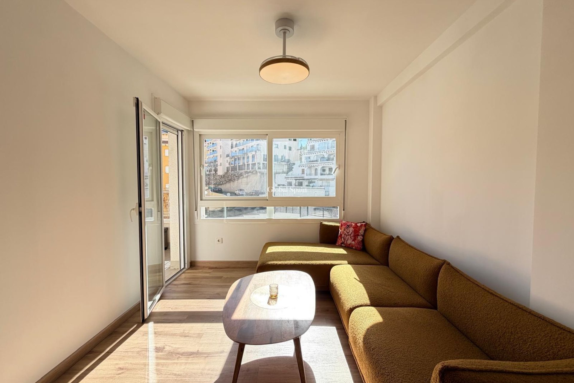 Wederverkoop - APPARTEMENT -
ORIHUELA COSTA - Altos de campoamor