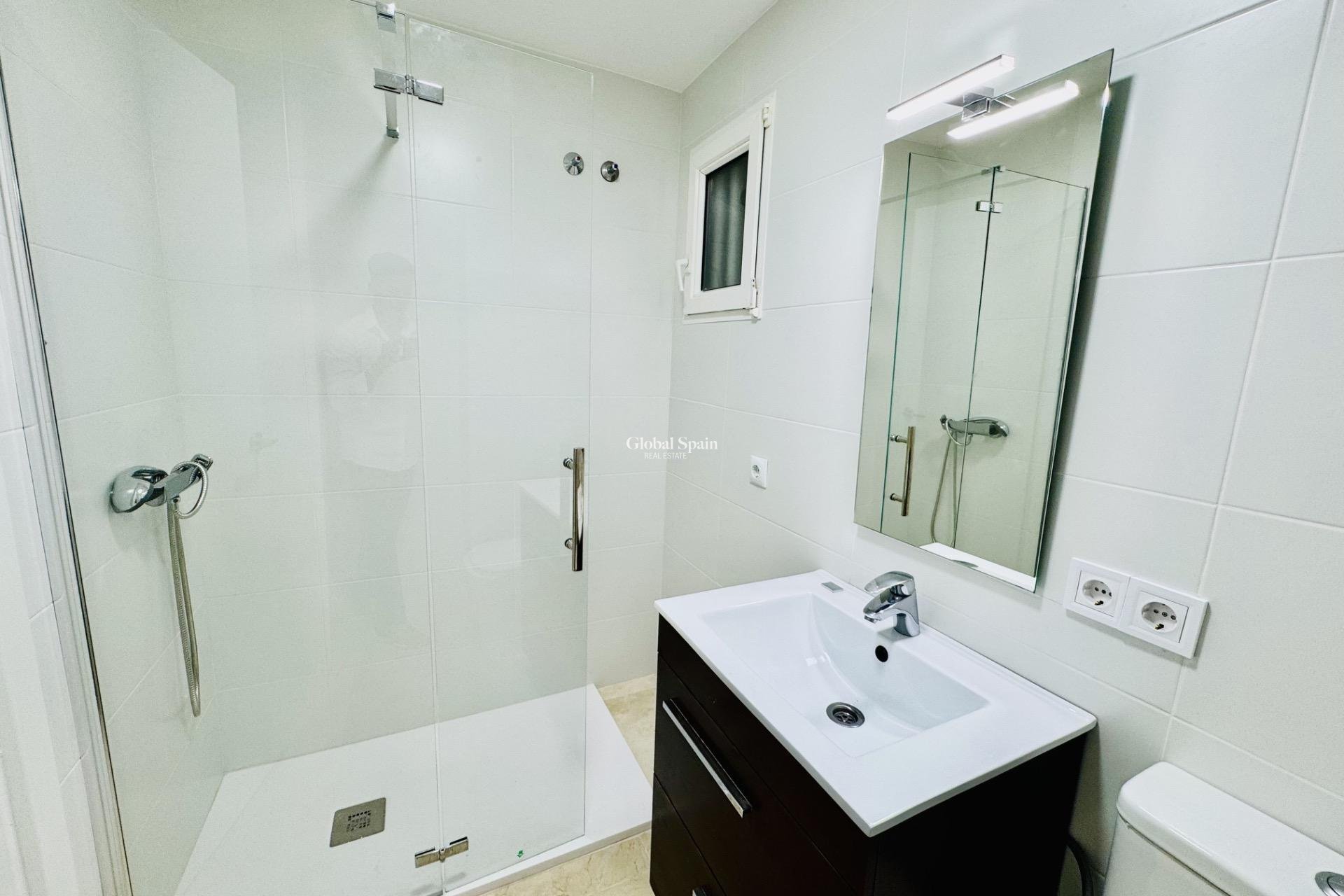 Wederverkoop - APPARTEMENT -
ORIHUELA COSTA - Altos de campoamor