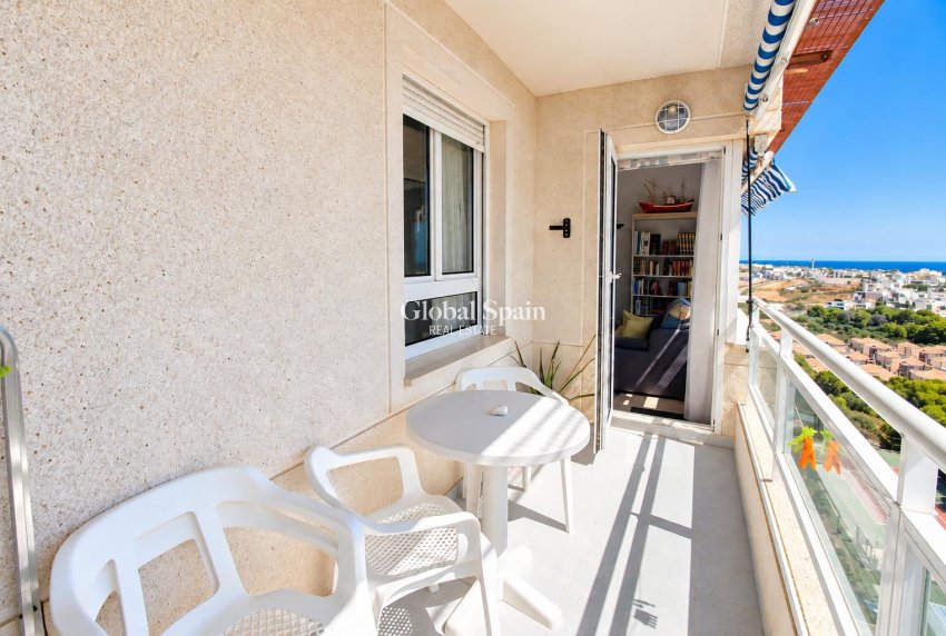 Wederverkoop - APPARTEMENT -
ORIHUELA COSTA - Altos de Campoamor
