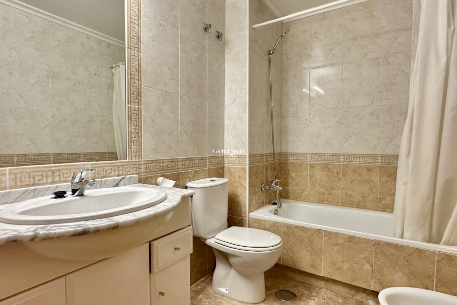 Wederverkoop - Appartement -
ORIHUELA COSTA - CABO ROIG