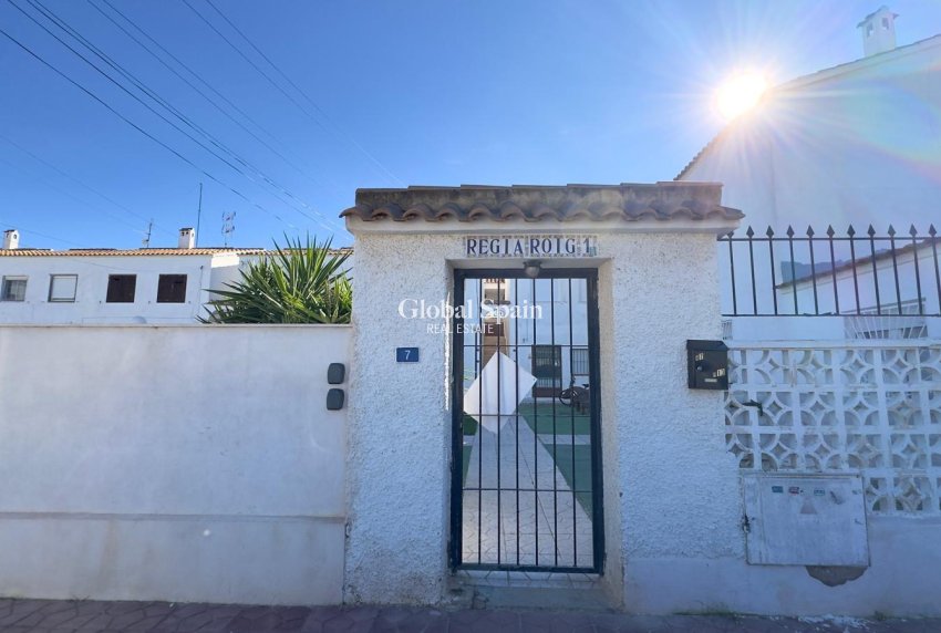 Wederverkoop - APPARTEMENT -
ORIHUELA COSTA - CABO ROIG