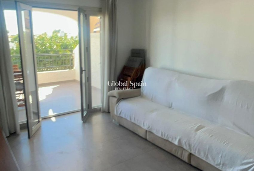 Wederverkoop - APPARTEMENT -
ORIHUELA COSTA - CABO ROIG