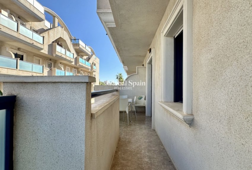 Wederverkoop - APPARTEMENT -
ORIHUELA COSTA - CABO ROIG