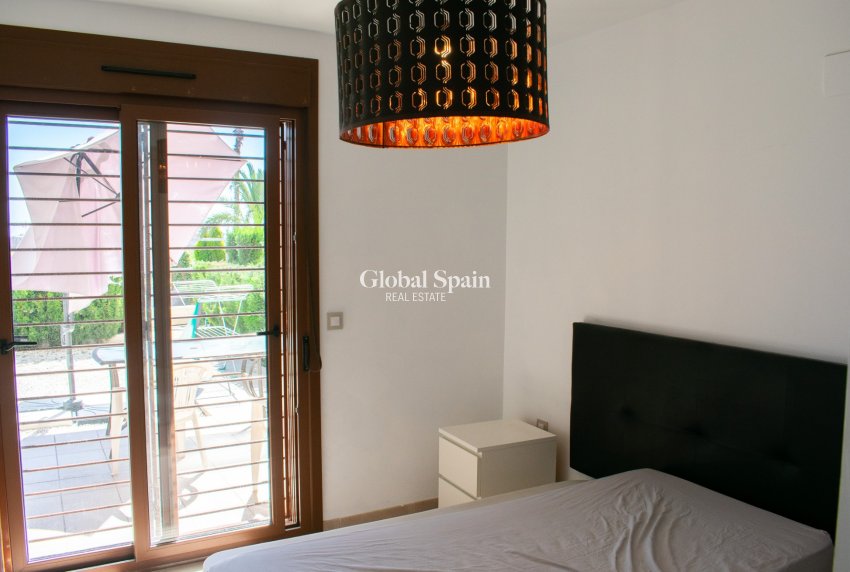 Wederverkoop - APPARTEMENT -
ORIHUELA COSTA - CABO ROIG