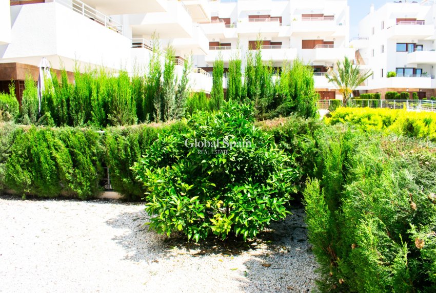 Wederverkoop - APPARTEMENT -
ORIHUELA COSTA - CABO ROIG