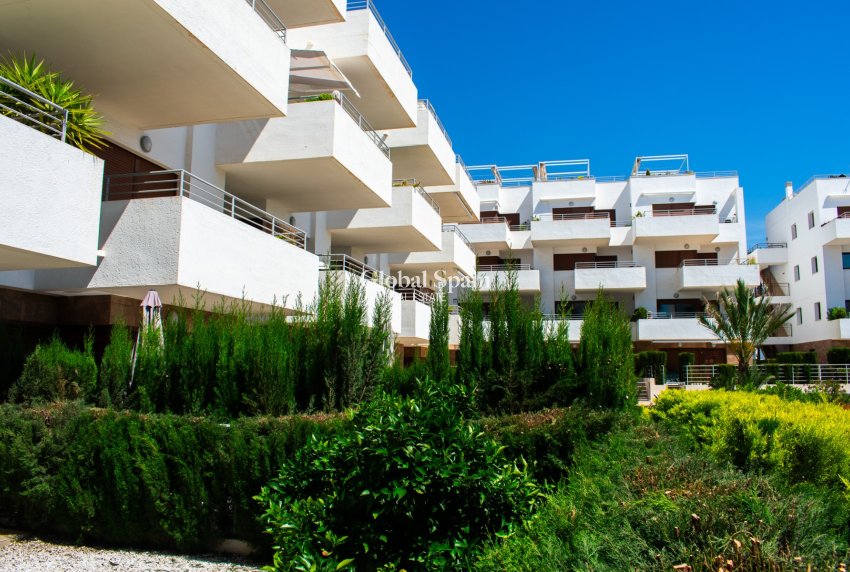 Wederverkoop - APPARTEMENT -
ORIHUELA COSTA - CABO ROIG