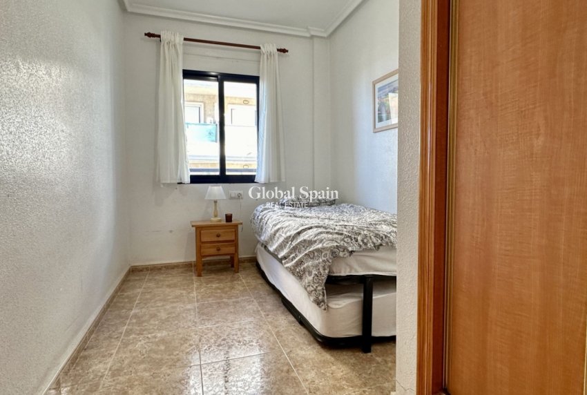 Wederverkoop - APPARTEMENT -
ORIHUELA COSTA - CABO ROIG