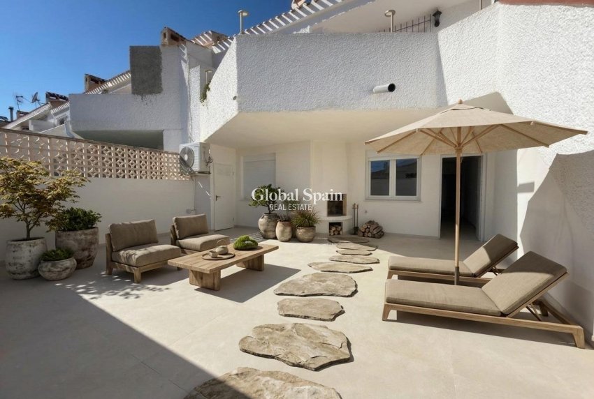 Wederverkoop - APPARTEMENT -
ORIHUELA COSTA - CABO ROIG