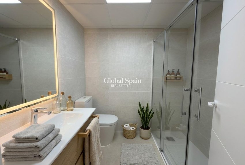 Wederverkoop - APPARTEMENT -
ORIHUELA COSTA - CABO ROIG