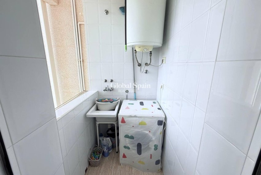 Wederverkoop - APPARTEMENT -
ORIHUELA COSTA - CAMPOAMOR