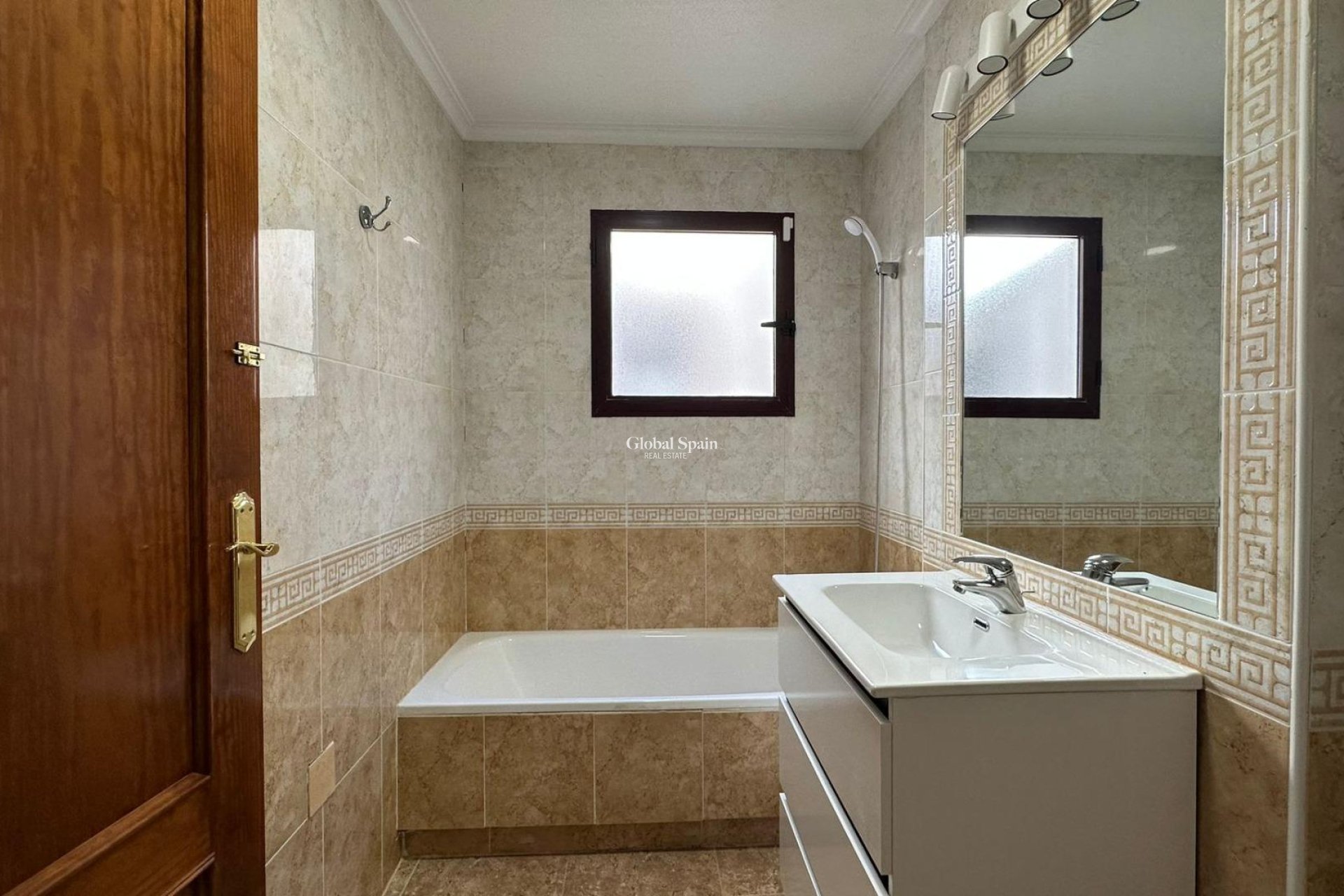 Wederverkoop - APPARTEMENT -
ORIHUELA COSTA - CAMPOAMOR