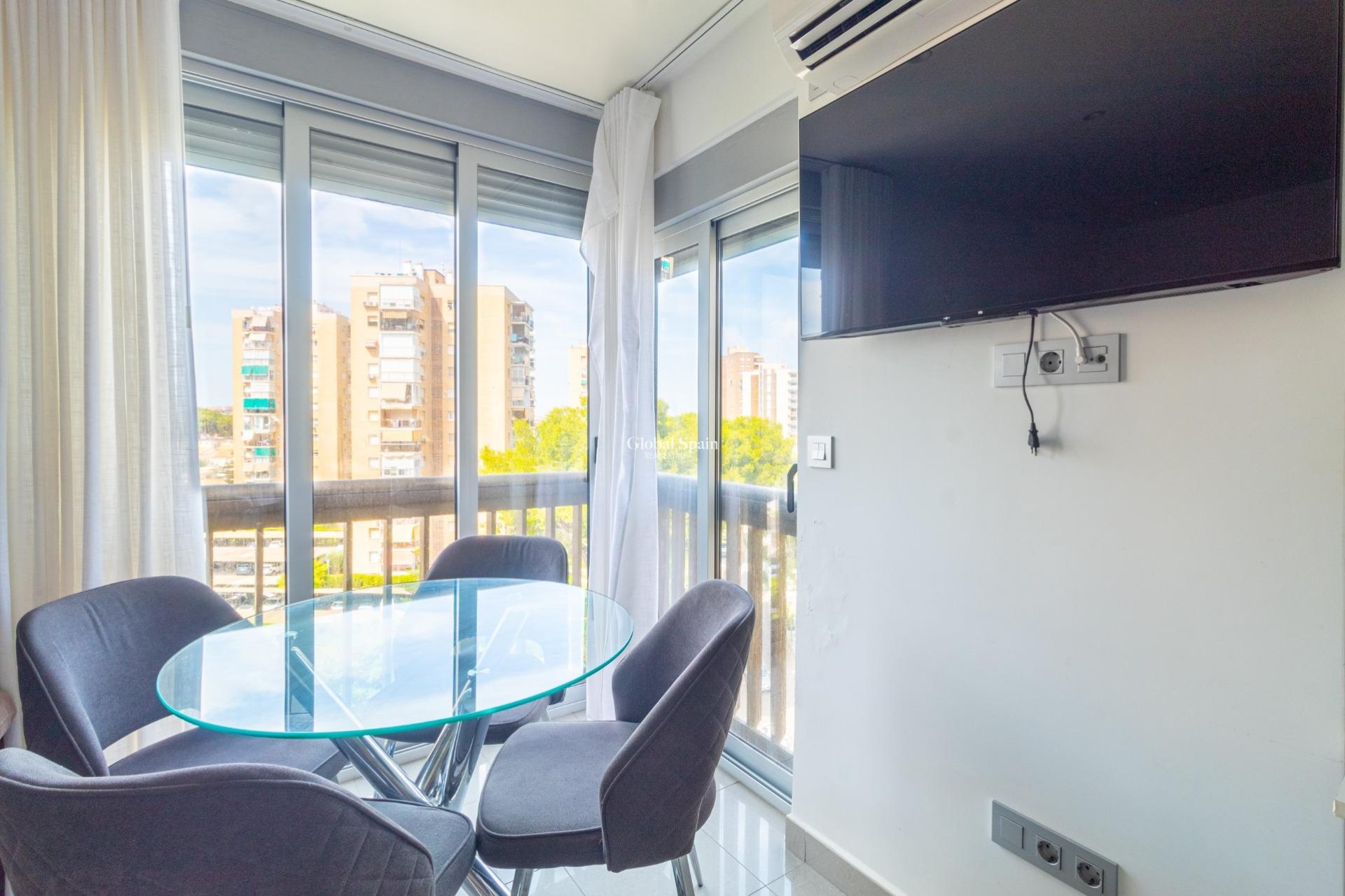 Wederverkoop - APPARTEMENT -
ORIHUELA COSTA - CAMPOAMOR