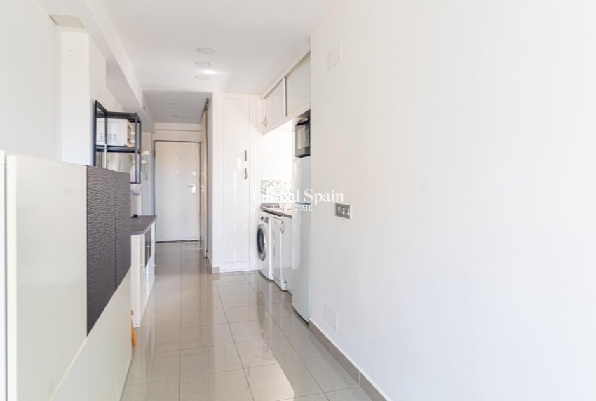 Wederverkoop - APPARTEMENT -
ORIHUELA COSTA - CAMPOAMOR