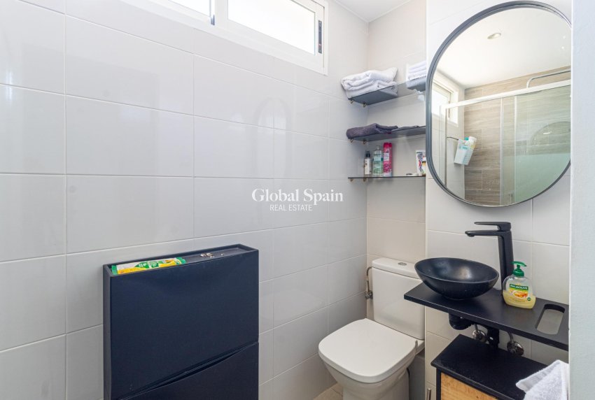 Wederverkoop - APPARTEMENT -
ORIHUELA COSTA - CAMPOAMOR