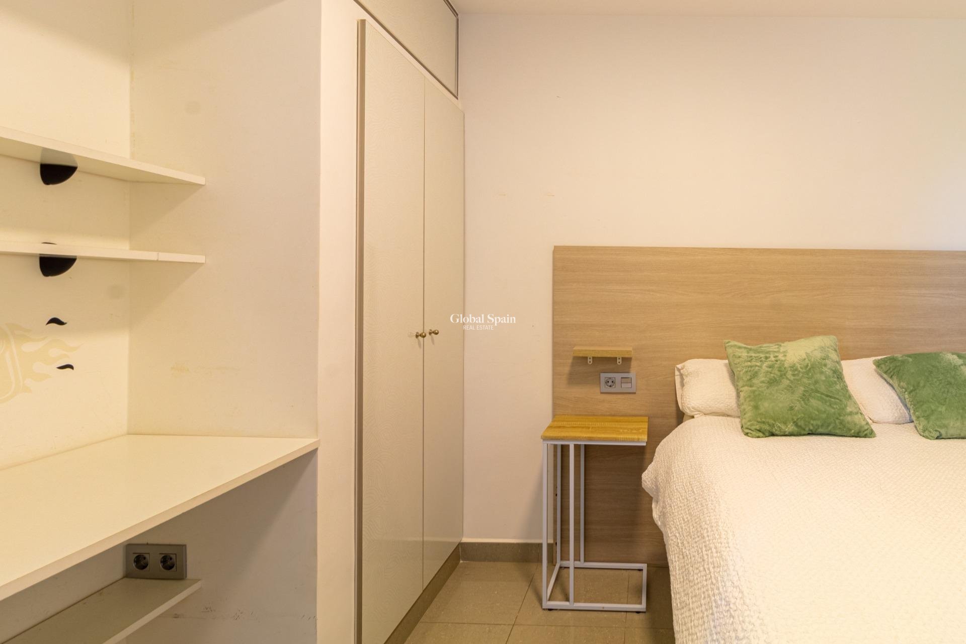 Wederverkoop - APPARTEMENT -
ORIHUELA COSTA - CAMPOAMOR