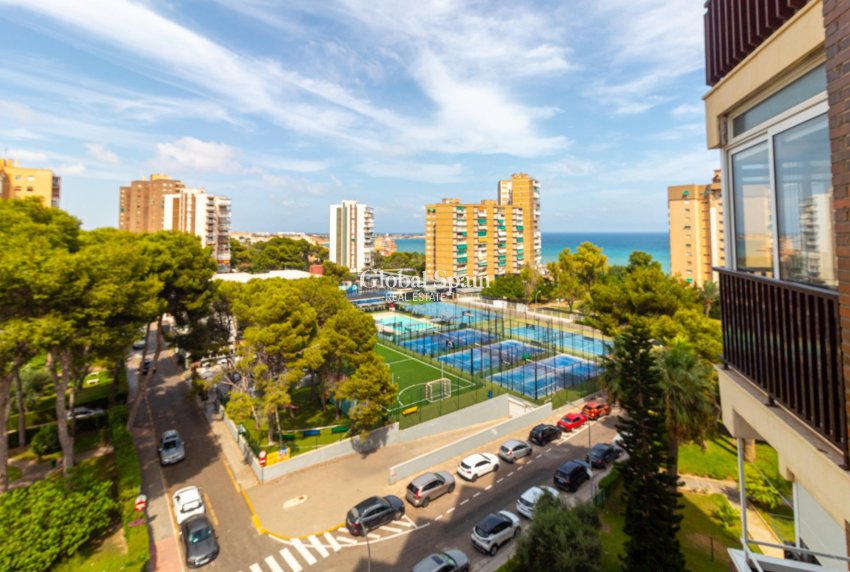 Wederverkoop - APPARTEMENT -
ORIHUELA COSTA - CAMPOAMOR