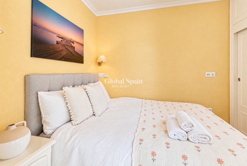 Wederverkoop - APPARTEMENT -
ORIHUELA COSTA - CAMPOAMOR