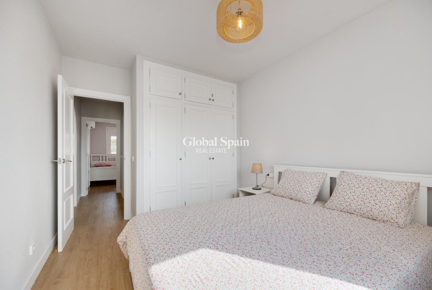 Wederverkoop - Appartement -
ORIHUELA COSTA - CAMPOAMOR