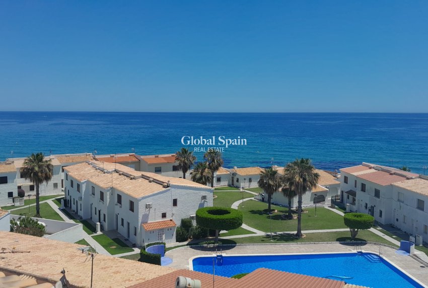 Wederverkoop - APPARTEMENT -
ORIHUELA COSTA - Costa Blanca