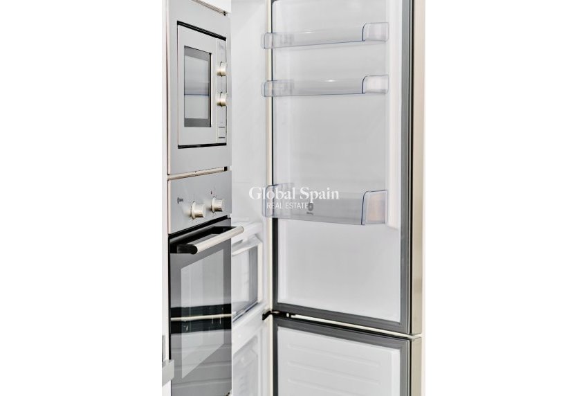 Wederverkoop - APPARTEMENT -
ORIHUELA COSTA - Costa Blanca