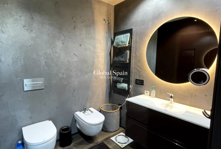 Wederverkoop - APPARTEMENT -
ORIHUELA COSTA - Costa Blanca