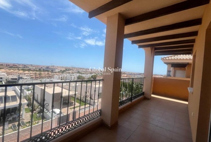 Wederverkoop - APPARTEMENT -
ORIHUELA COSTA - Costa Blanca