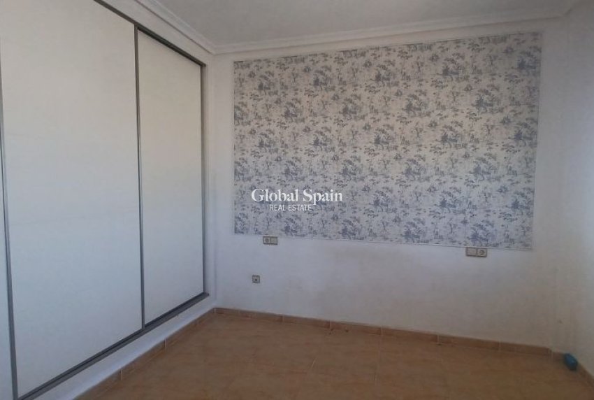 Wederverkoop - APPARTEMENT -
ORIHUELA COSTA - Costa Blanca