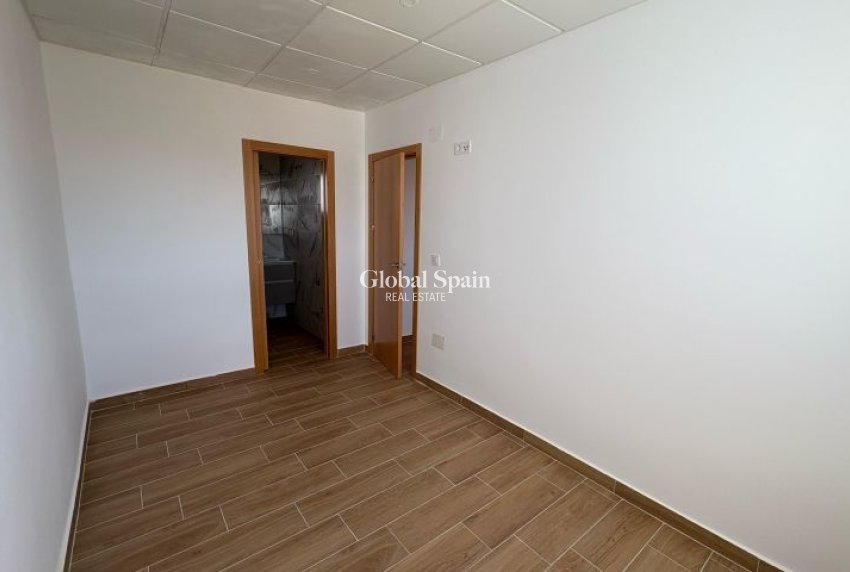 Wederverkoop - APPARTEMENT -
ORIHUELA COSTA - Costa Blanca