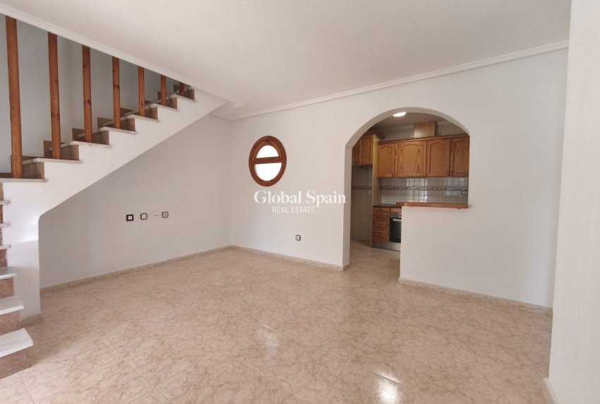 Wederverkoop - APPARTEMENT -
ORIHUELA COSTA - Costa Blanca