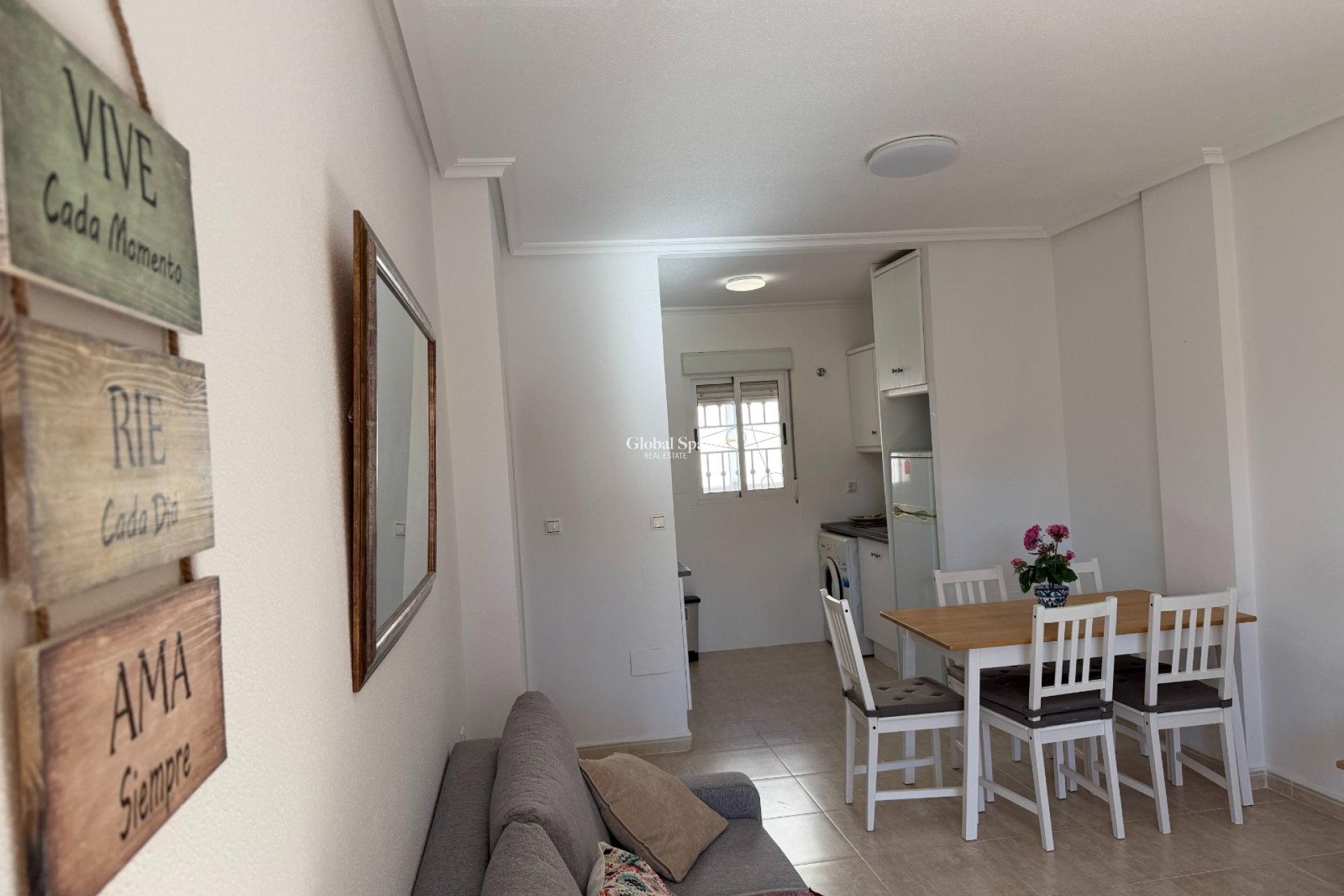 Wederverkoop - APPARTEMENT -
ORIHUELA COSTA - Costa Blanca