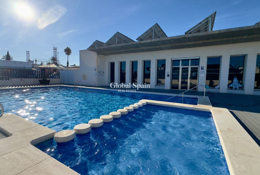 Wederverkoop - APPARTEMENT -
ORIHUELA COSTA - Costa Blanca