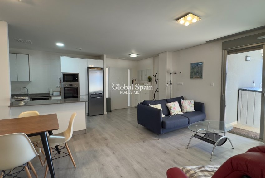 Wederverkoop - APPARTEMENT -
ORIHUELA COSTA - Costa Blanca