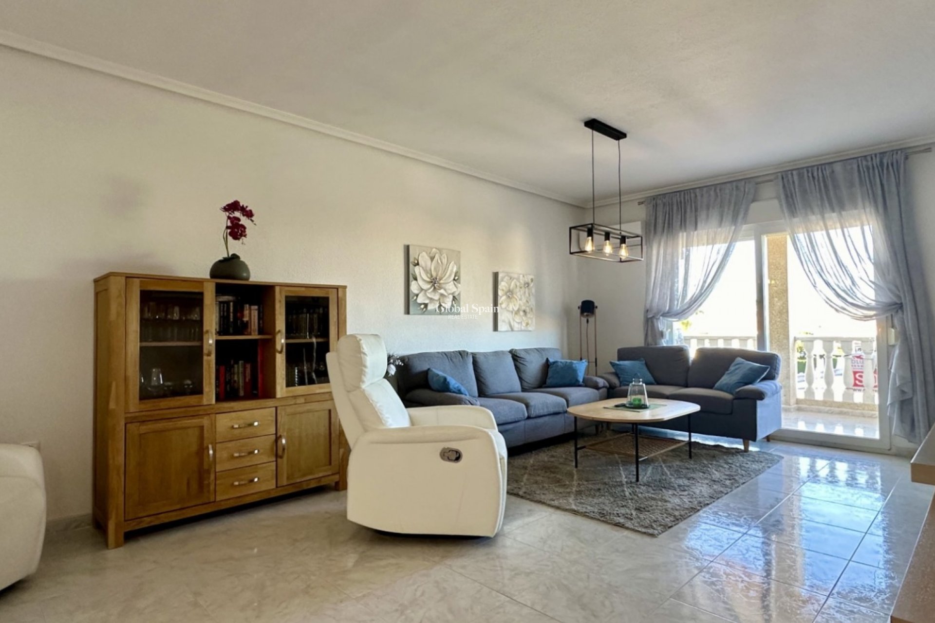 Wederverkoop - APPARTEMENT -
ORIHUELA COSTA - Costa Blanca