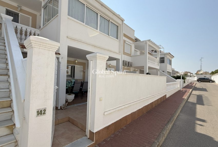 Wederverkoop - APPARTEMENT -
ORIHUELA COSTA - Costa Blanca