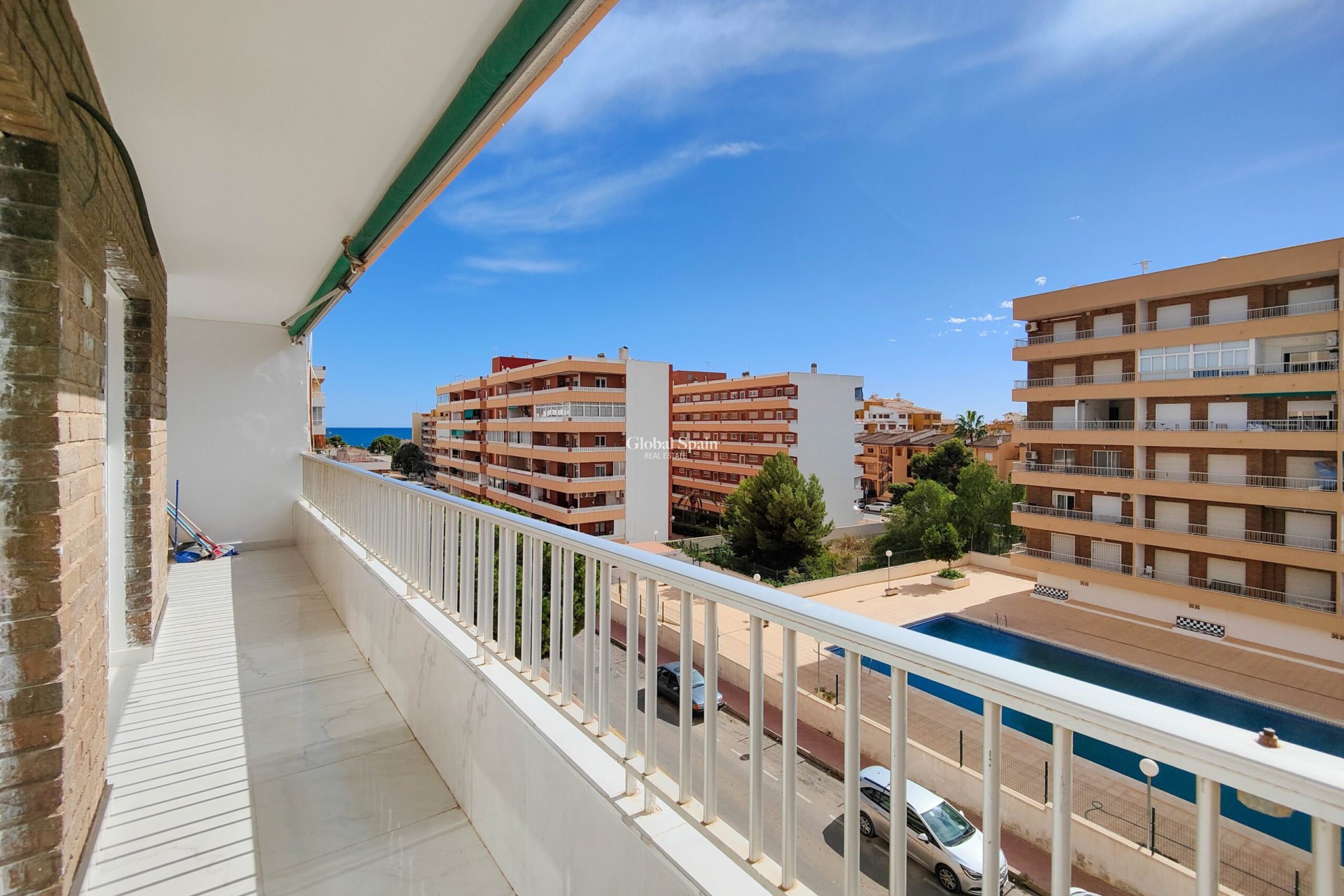 Wederverkoop - APPARTEMENT -
ORIHUELA COSTA - Costa Blanca
