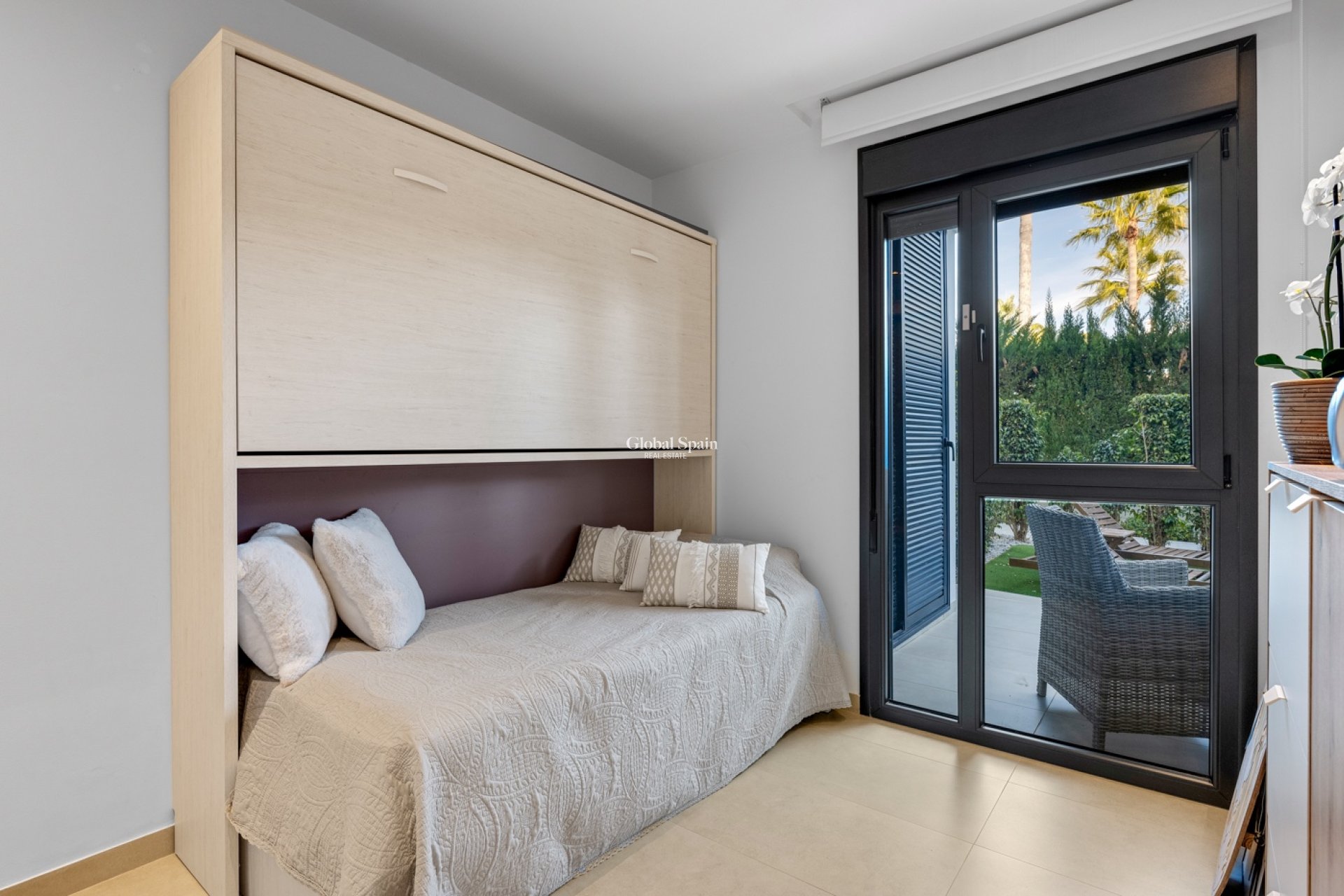 Wederverkoop - APPARTEMENT -
ORIHUELA COSTA - Costa Blanca