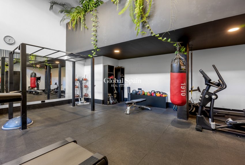 Wederverkoop - APPARTEMENT -
ORIHUELA COSTA - Costa Blanca