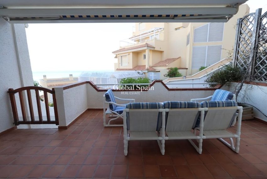 Wederverkoop - APPARTEMENT -
ORIHUELA COSTA - Costa Blanca