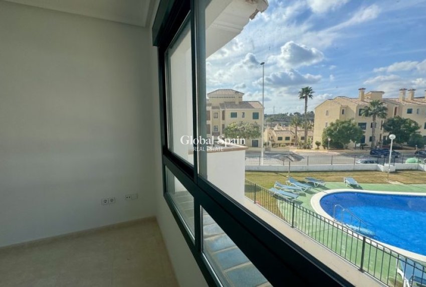 Wederverkoop - APPARTEMENT -
ORIHUELA COSTA - Costa Blanca