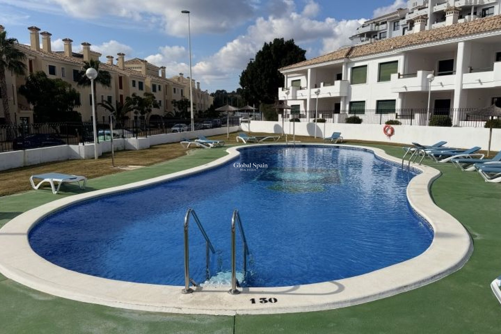 Wederverkoop - APPARTEMENT -
ORIHUELA COSTA - Costa Blanca
