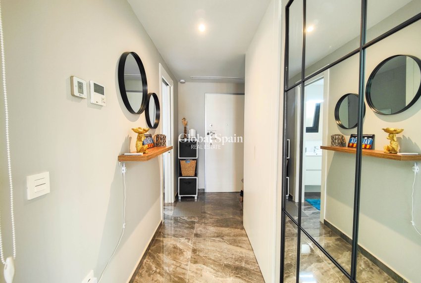 Wederverkoop - APPARTEMENT -
ORIHUELA COSTA - Costa Blanca